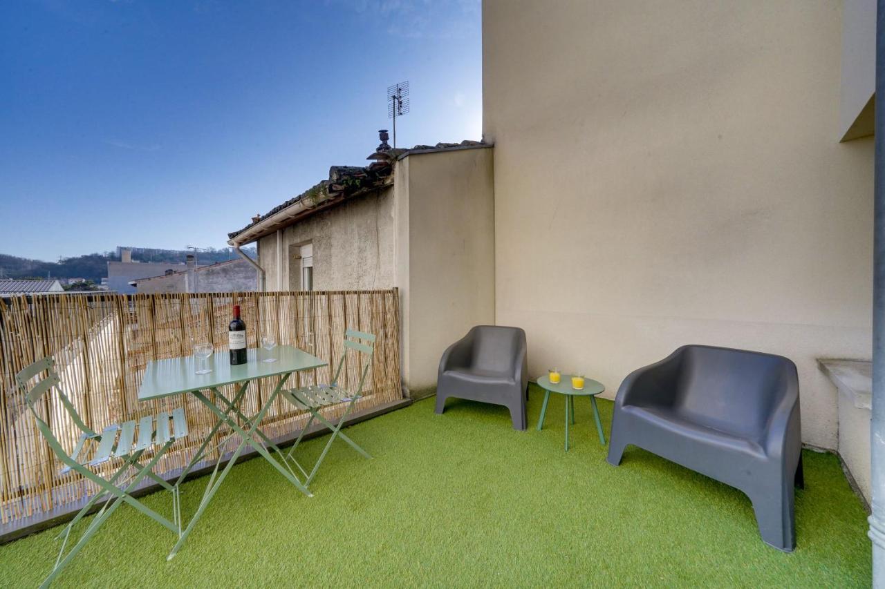 Apt De 30 M2 - 5 Min De Bordeaux - Terrasse - Parking سينون المظهر الخارجي الصورة